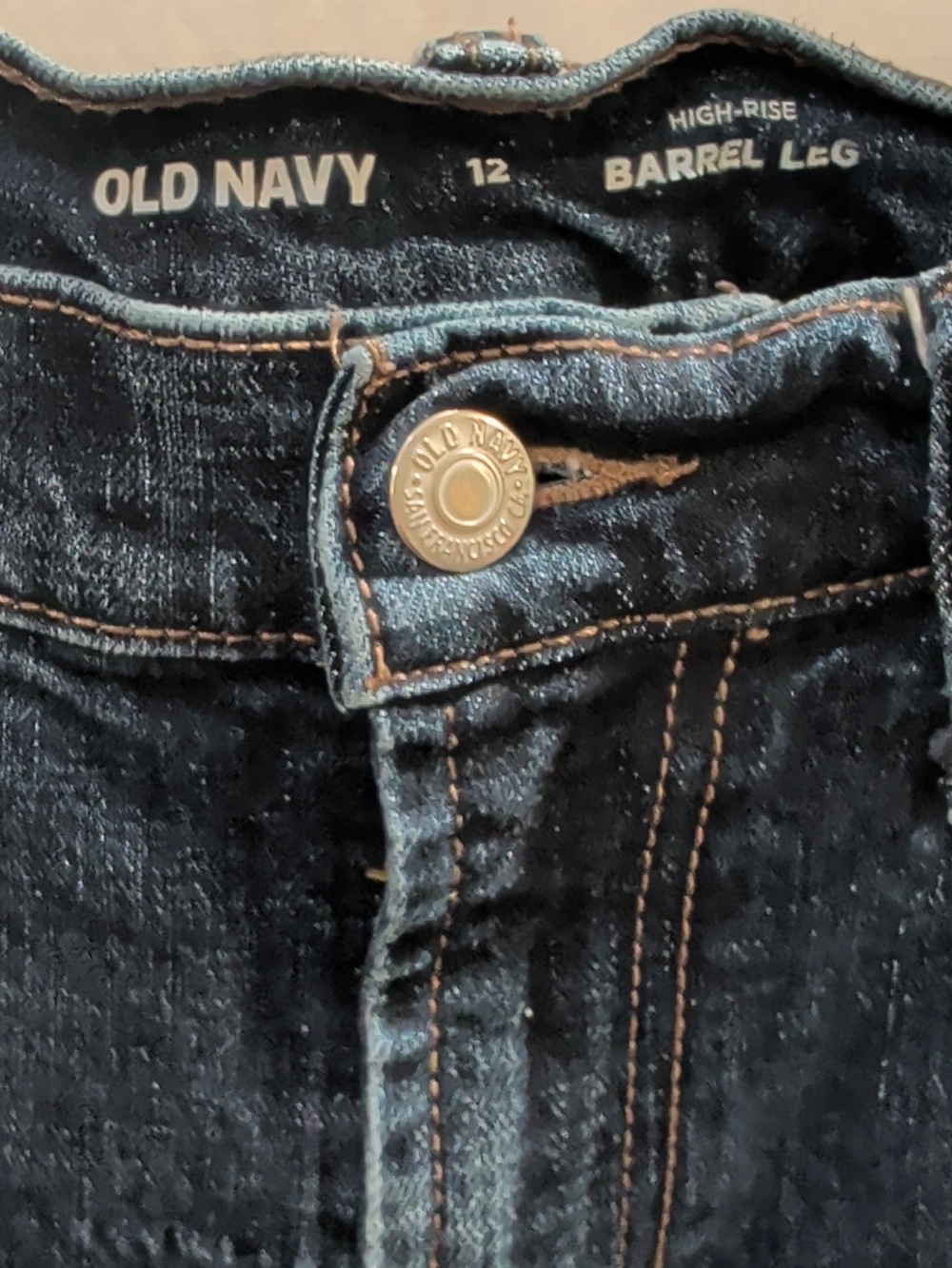 Old Navy Barrel Jeans 12 - Picture 2 of 11